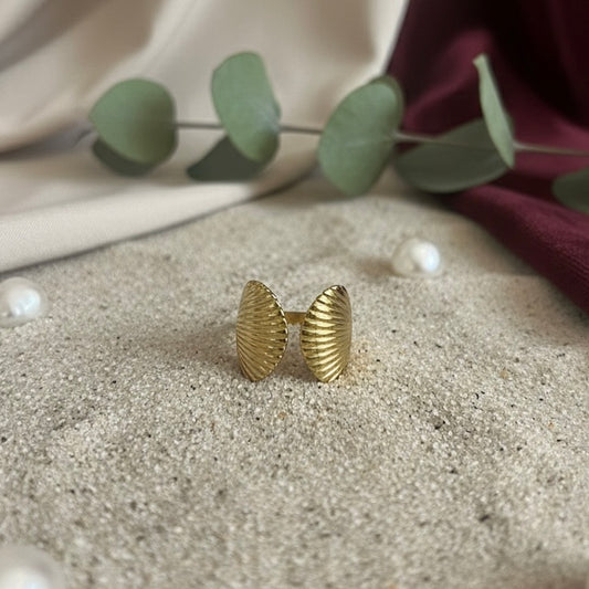 Golden Seashell Ring